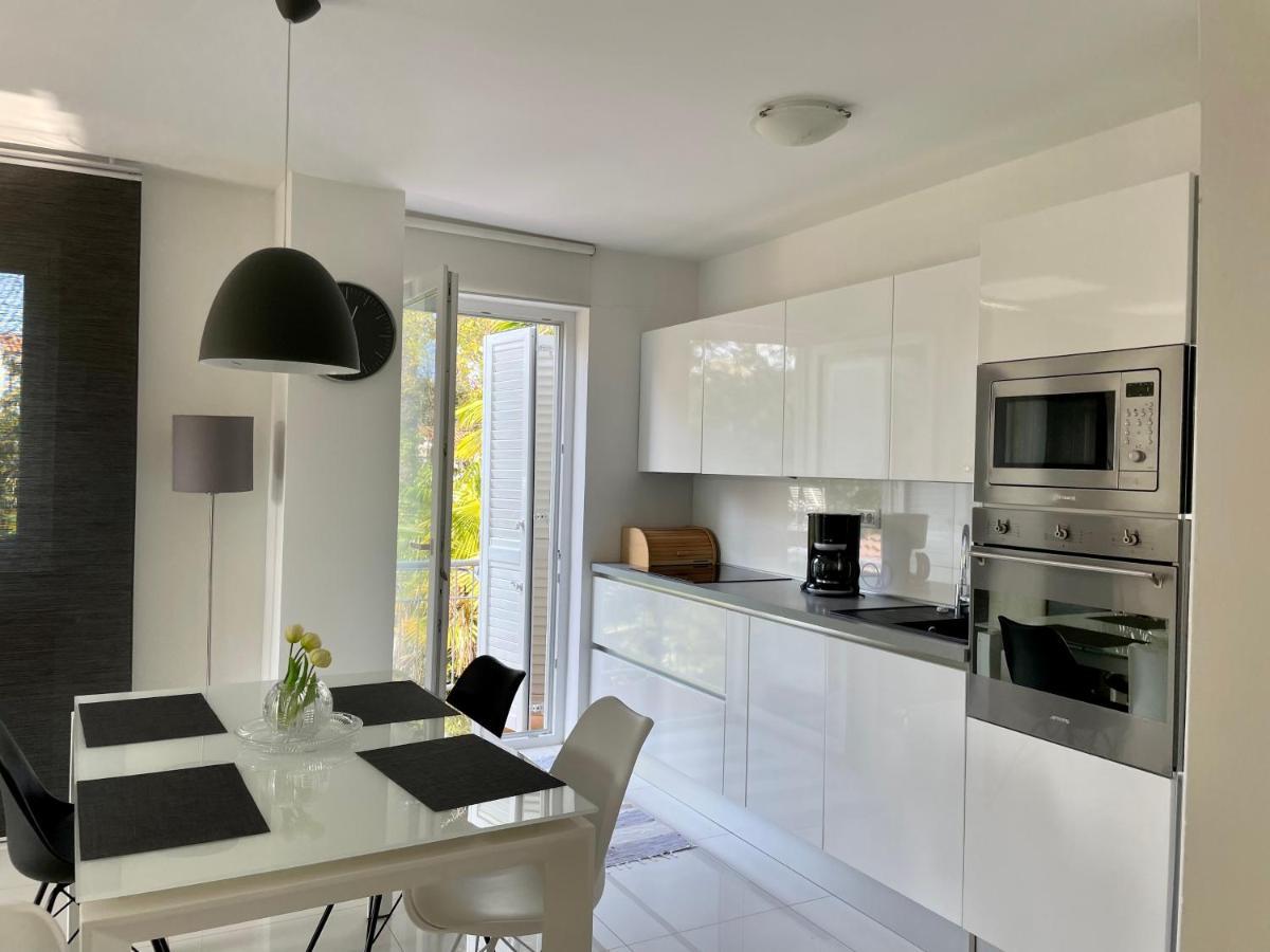 Apartments Bloom Near The Beach Porec Luaran gambar