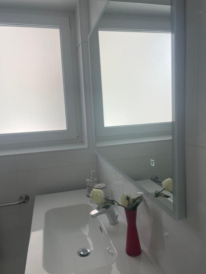 Apartments Bloom Near The Beach Porec Luaran gambar